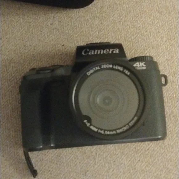 Digital camera - Picture 5 of 5